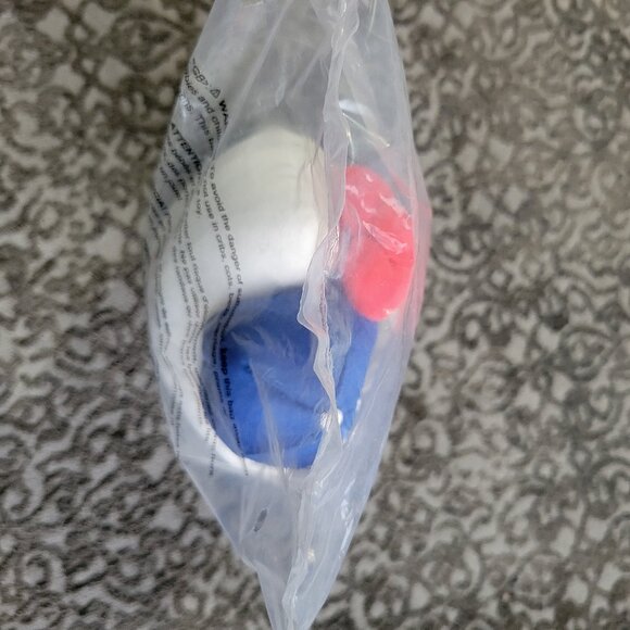 Los Angeles Dodgers Hello Kitty 50th Anniversary - Picture 3 of 6